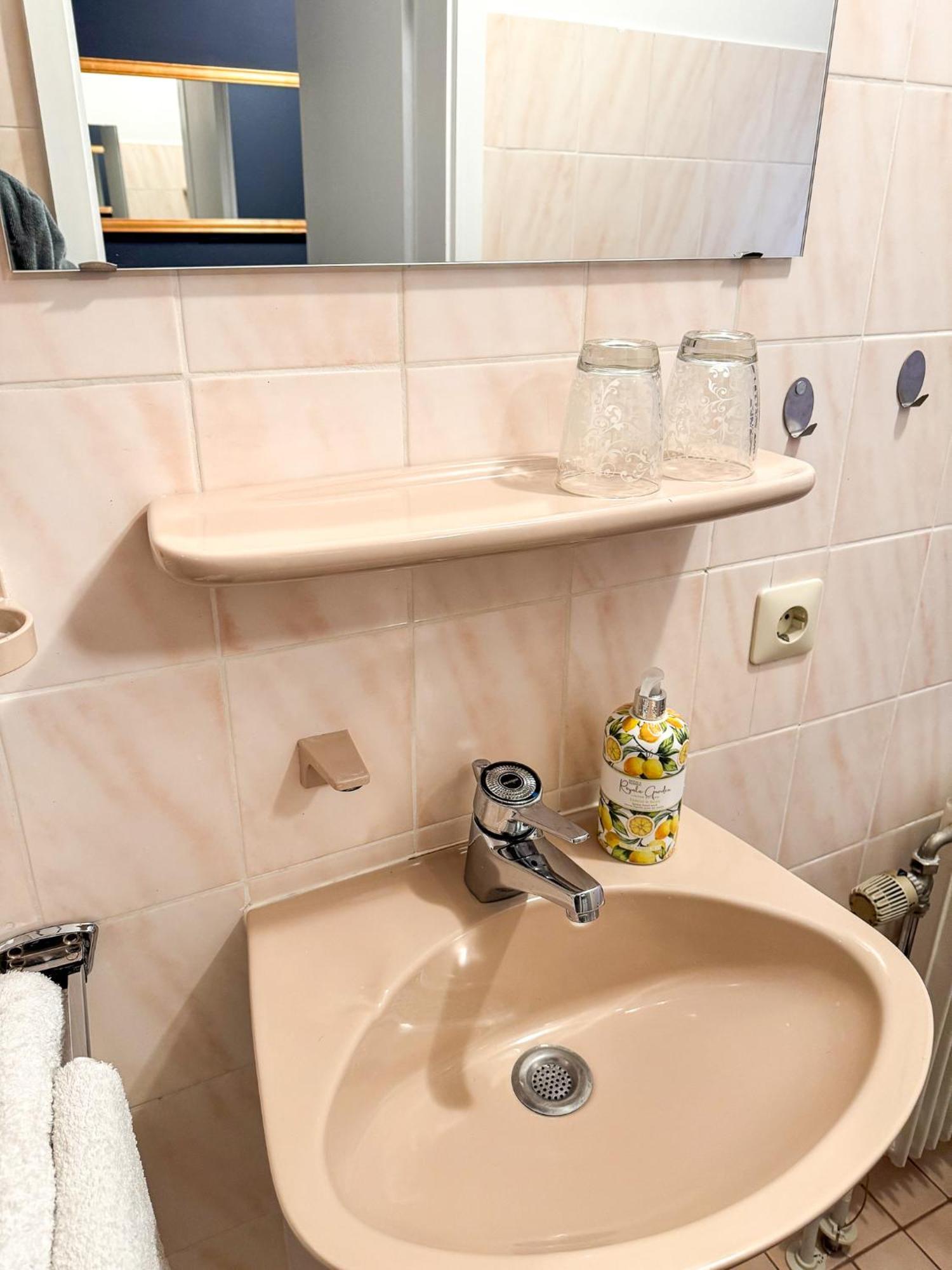 פרייבורג Apartment Parkplatz Garten Rad-Garage מראה חיצוני תמונה